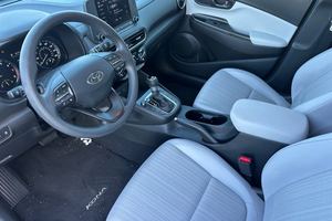 HYUNDAI KONA SEL FWD 2023 - Product Image 2