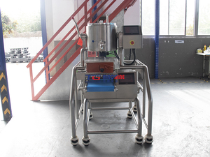 Una máquina depositadora de gomas y Chocolate de mesa fácil de limpiar que ofrece comodidad y eficiencia para la producción a pequeña escala - Product Image 6