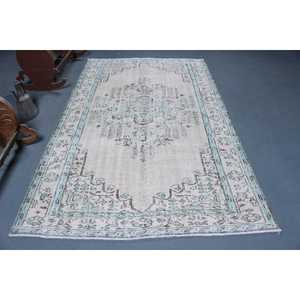 Tapis en laine patchwork vintage avec envers en latex, grande taille 5,3x8,7 pi, blanc et bleu, décoration intérieure écologique - Product Image 1