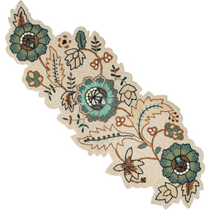 Nouvelle arrivée Chemin de table perlé brodé au design floral et personnalisé Tapis de salle à manger et serviettes travaillés à la main pour Noël - Product Image 5