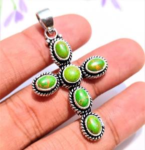 Pendentif croix plate oxydée fait main avec pierre précieuse turquoise verte, plaqué rhodium/or, argent sterling 925, croix naturelle unique - Product Image 3