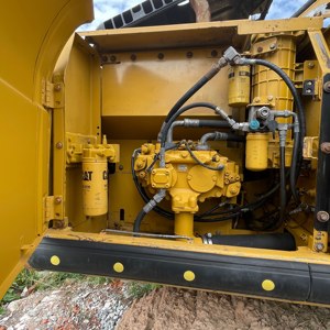 Excavadora Usada Caterpillar 320CL, Peso Operativo de 20 Toneladas, Alto Rendimiento, con Motor y Componentes Centrales - Product Image 4