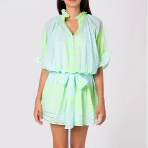 Vestido de blusa brillante para mujer superventas en agua y verde neón con estampado de Dhaka, armario de vacaciones, Vestido corto bohemio lleno de sol para mujer