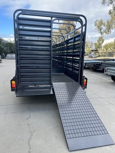 Remolques para Ganado Lifestock con Buen Eje, Remolques para Ovejas y Ganado, Star20x6, Tres Ejes, Doble Divisor Central, Jaula para Ganado Extraíble - Product Image 2