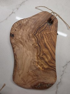 Planche à découper et plateau de service en bois - Durable, lavable au lave-vaisselle - Product Image 2