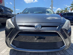 Quality Affordable Used Car 2017 To-yo-ta Ya-ris iA Left Hand <b>Drive</b> - Product Image 3