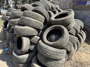 Achetez des pneus de camion d'occasion à bas prix, approvisionnement en gros, toutes tailles disponibles pour l'exportation dans le monde entier, prix bas depuis le Canada - Product Image 1