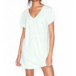 Top Corto de Algodón 100% Negro Liso con Cuello en V y Hombros Caídos para Mujer, Sexy y Juvenil, Primavera 2026 - Product Image 3