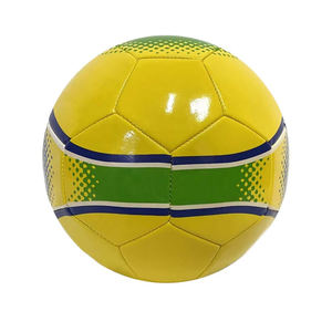 Ballons de football d'entraînement professionnels, cuir PU de haute qualité, écologiques, durables, cousus à la machine, style classique, logo personnalisable - Product Image 1