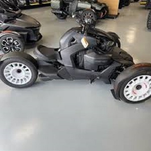 Nuevo yker Sport 900 ACE - Motor azul de 900cc y transmisión automática - Product Image 1