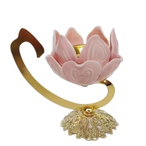 Brûleur d'encens arabe en métal et céramique Beau nouveau design Home Deco Bakhoor Burner Vente chaude Nouveau design - Product Image 6