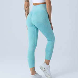 New Arrival High Waist Yoga Leggings for Women Breathable Gym Workout Scrunch Butt Seamless Leggings Custom Logo Mid Waist 3D - Product Image 4
