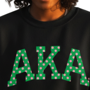 Sudadera AKA Skee Wee con Cuello Redondo, Sudadera de Felpa Premium, Ropa Personalizada para Hermandades Griegas, Sudadera con Gráficos en Rosa Claro y Verde - Product Image 5