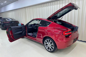 Leapmotor S01 460 Pro 2020, coupé électrique compact 2 portes avec une autonomie de 451 km (CLTC), accélération de 0 à 100 km/h en 6,9 s, automatique - Product Image 4