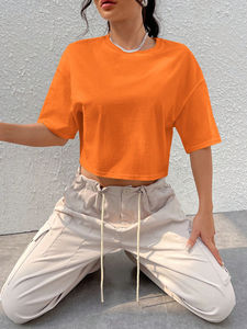 2024 nouvelle tendance haut court T-shirt pour femmes T-shirt femmes fabriqué avec une personnalisation complète dans la meilleure qualité - Product Image 5