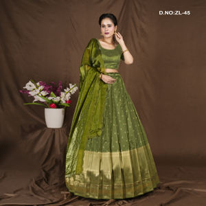 ชุดเลเฮนกาโชลีผ้าไหมบานาราซีระดับพรีเมียม พร้อมลวดลายทอมือแบบดั้งเดิมด้วยด้ายซารี ขอบผ้าประณีตสไตล์ดั้งเดิม และผ้าคลุมไหล่เข้าชุด - Product Image 3