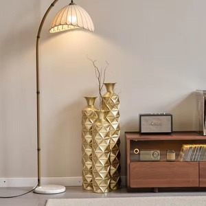 Vases de qualité supérieure Vases à fleurs en aluminium personnalisés en métal de haute qualité Meilleure vente Vase à fleurs design Décoration de maison de luxe - Product Image 6