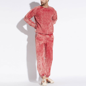 Conjunto de chándal de calle lavado con ácido personalizado para hombre, pantalones de chándal estampados y Sudadera con capucha con aspecto de piedra desteñida al sol para uso en invierno - Product Image 1