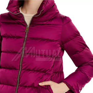 Doudounes pour femmes de haute qualité fabriquées au Pakistan Conception personnalisée Vêtements d'hiver avec caractéristique respirante Col montant Vente en gros - Product Image 5