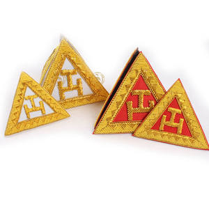 ชุดเครื่องประดับเข็มกลัดติดหน้าอกสีทองและสีเงิน - Product Image 5