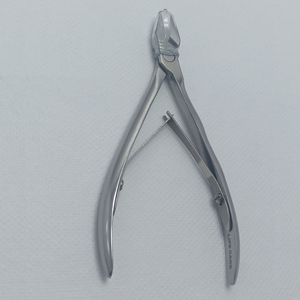 Des pinces à ongles incarnées comme celles de STALEKS PRO EXPERT, haut de gamme fabriquées au Pakistan par Life Care Instruments - Product Image 4