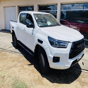 Toyota Hilux usado automático bastante usado fresco y limpio mejor precio conducción a la izquierda y a la derecha Venta caliente precio barato - Product Image 4