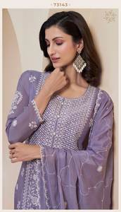 Los más vendidos Bollywood inspirado moda pakistaní Eid Ramzan mes especial Georgette seda tres piezas fiesta bordada - Product Image 3