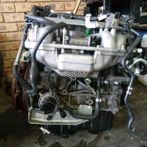 Motor QR25 para Nissan NV350 Impendulo - Product Image 1