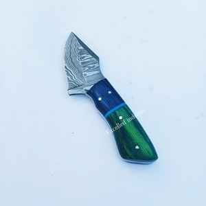 Couteau Skinner en acier Damas fait à la main personnalisé Pakka manche en bois avec étui en cuir gratuit couteau de survie de chasse - Product Image 2