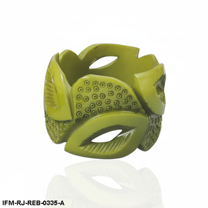 กำไลข้อมือเรซิ่นแกะสลักลายใบไม้สีเขียวมะกอกสไตล์วินเทจ ดีไซน์โดดเด่นสำหรับผู้หญิง - Product Image 1