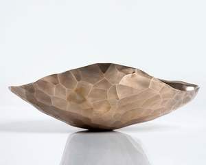 Bandeja de Metal redonda moderna Kate y Laurel Myo en negro, organizador de mesa de estilo de diseño de lujo, artesanías decorativas - Product Image 3