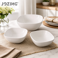 Lot de bols carrés en porcelaine blanche empilables pour service, salade et soupe – Idéal pour hôtels, restaurants et usage domestique – Vente en gros uniquement
