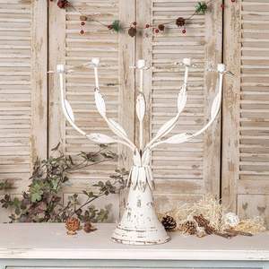 Candélabre classique en métal finition antique pour bougies utilisées dans un décor de table de fête ou un décor élégant - Product Image 6