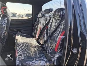 Ford Ranger Raptor Dual Cab 4X4 Nero Usato 2023 |   Camion Bianco Bicolore Pronto per l'Esportazione - Product Image 4