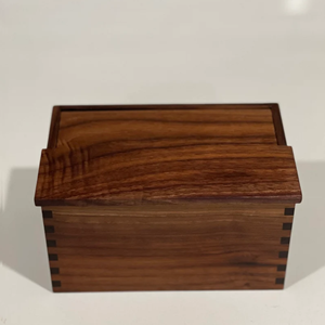 Venta al por mayor Precio barato sostenible Bonito diseño Salero de madera con tapa única Hecho en Vietnam Lavihexco - Product Image 4