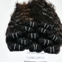Extensions de cheveux humains indiens noirs naturels, brins bruts d'un seul donneur, ondulés profonds, non traités, prix bas avec style de vague naturelle