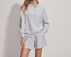 เสื้อฮู้ดซิปแบบกำหนดเอง ออกแบบโลโก้ได้ตามต้องการ เสื้อสเวตเชิ้ตซิปครึ่งตัว เสื้อสเวตเชิ้ตซิปสี่ส่วน เสื้อสเวตเชิ้ตซิปครึ่งตัวแบบขายส่ง เสื้อสเวตเชิ้ตผู้หญิงแบบซิปครึ่งตัว - Product Image 1