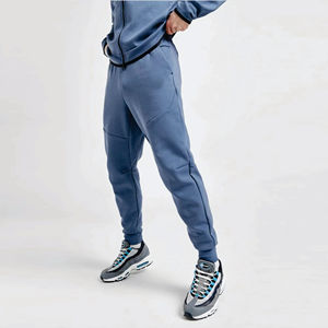 Diseño de Logotipo de Marca Personalizado, Chándales de Invierno con Capucha, 66% Algodón, 34% Poliéster, Venta al por Mayor, Cálidos, Ajuste Estándar, Ropa Deportiva Técnica - Product Image 3