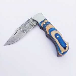 Cuchillo plegable de supervivencia al aire libre multifuncional hecho a mano personalizado cuchillo de bolsillo con mango de madera Pakka con Funda de cuero - Product Image 1