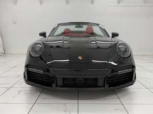 2024 para 911 Turbo S Convertible Automático AWD R20 Volante a la Izquierda Interior de Cuero Claro - Product Image 2