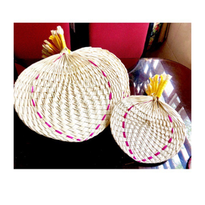 Ventilador de mano de bambú hecho a mano Natural, ventilador plegable de origen de Vietnam, perfecto para regalo de fiesta, Exportación 2025 - Product Image 1