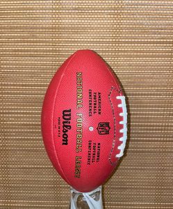 Pelota de fútbol americano Producto de alta calidad para fanáticos y jugadores Peso ligero y duradero - Product Image 5