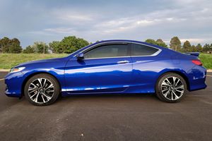 Honda Accord EX-L V6 Coupé Usado, 2016 - Product Image 2