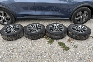 Vente rapide VOLANT À GAUCHE |   Conduite à droite |   2021 F O R D MUSTANG MACHSS-E SELECTTTSS AWD - Product Image 4