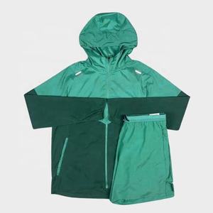 Conjunto de chaqueta y pantalones cortos cortavientos de secado rápido, superventas, chándales cortavientos personalizados para hombres y mujeres, venta al por mayor - Product Image 1