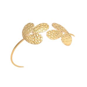 A Dazzling <b>Bracelet</b> Adorned with Delicate Discs and Leaf Motifs - Product Image 1