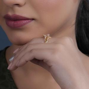 ชุดแต่งงานเพชรทรงลูกแพร์ใหม่ล่าสุด ได้รับการรับรองจาก IGI เกรด VVS เพชรเพาะเลี้ยงในห้องปฏิบัติการ พร้อมแหวนหมั้นทอง 14k สำหรับเธอ ในราคาประหยัด - Product Image 2