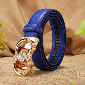 Cinturón de cuero genuino Nueva moda Simple Love Hollow-Out Hebilla Cinturón Corazones Decoración Cinturón de cuero real al por mayor - Product Image 2