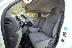 Nissan Urvan d'occasion 2022, 299 CV, 4 cylindres, conduite à gauche/droite, moteur essence, transmission manuelle, 100 % en parfait état de marche, sans accident - Product Image 6