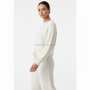 Conjunto de Suéter Cómodo, Casual y Transpirable de Felpa de Poliéster/Algodón para Mujer con Detalle de Botones Bordados, 180g - Product Image 2